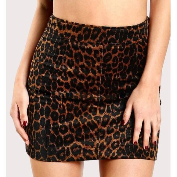 Emanuel Ungaro Crushed Velvet Cheetah Animal Print Mini Skirt Fitted sz 2 4 - Picture 1 of 9
